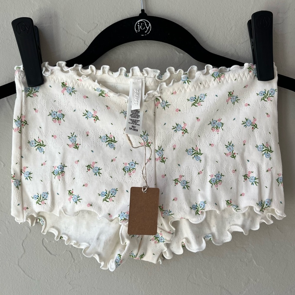 SKIMS White Floral Ruffle-Trim Sleep Shorts
